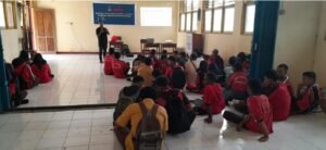 Read more about the article IJPN dan RelawanTIK Bekali Siswa-siswi SMK N. 7 Jayapura Literasi Digital dan Pelatihan Jurnalistik
